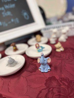 Adorable ring holders : elephant