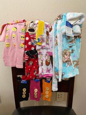 L-R clockwise Children's Place, Disney, / Brand New: Disney Jr, Frozen, Grand Sierra fingerless gloves