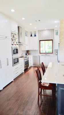 This kitchen in Cordillera Ranch turned out nice! Love everything about it!