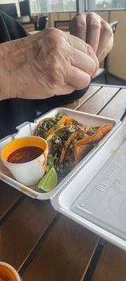 Amigo Pepe food truck was at Watermark Brewery . I LOVE FOOD TRUCKS and Mexican food .