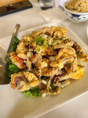 Soft shell crabs with garlic and pepper