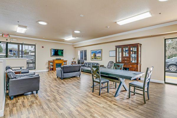 Apple Ridge Assisted Living 3950 Annadale Ln, Sacramento, CA 95821. Open 24 hours
 Phone: (916) 489-6900. Medi-Cal ALW Approved.