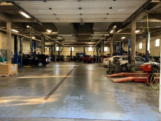 Our very neat shop where we service our customers Subies.