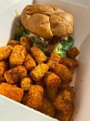 Mariota burger with Cajun tots