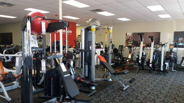 The best selection of Hoist Fitness Home Gyms & functional trainers.