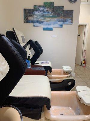 Pedicure stations