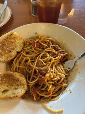 Spaghetti with meat sauce.