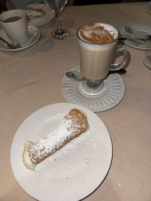 Cannoli, cappuccino