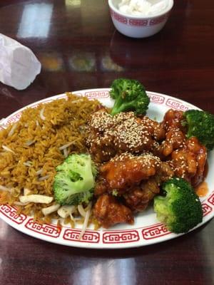 Sesame chicken lunch special