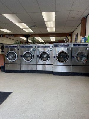 Quickly and efficiently washed my clothes in the larger machine, only took about 20min. Very satisfied.