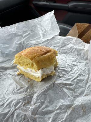 French Toast Bagel with Cream Cheese