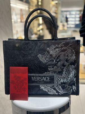 VERSACE