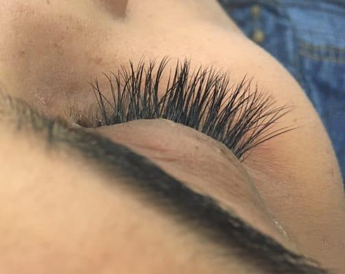 Long 3D lashes