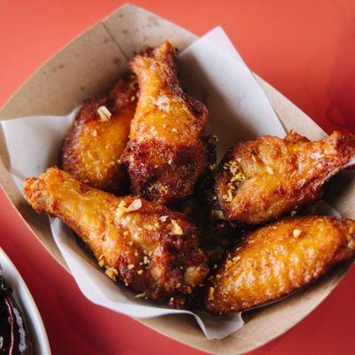 Crispy garlic zaap wings