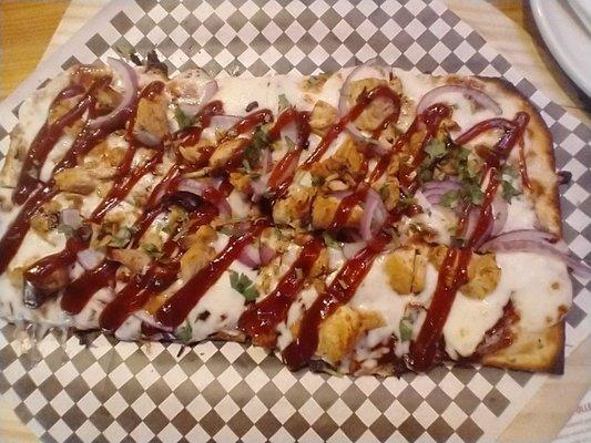 Barbecue chicken flatbread