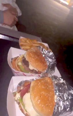 Two famosa burgers