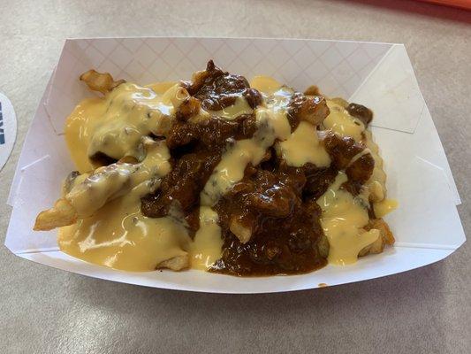 Chili cheese fries