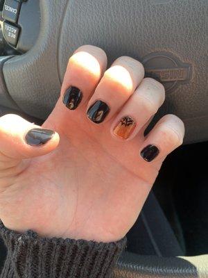 super happy with my spoooooky nails