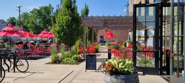 Entrance and outdoor area