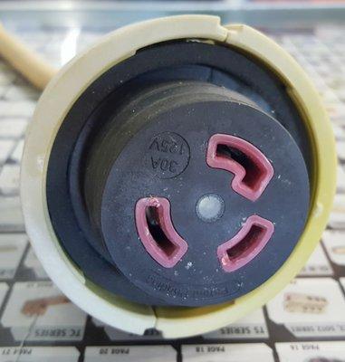 A 30 amp plug configuration