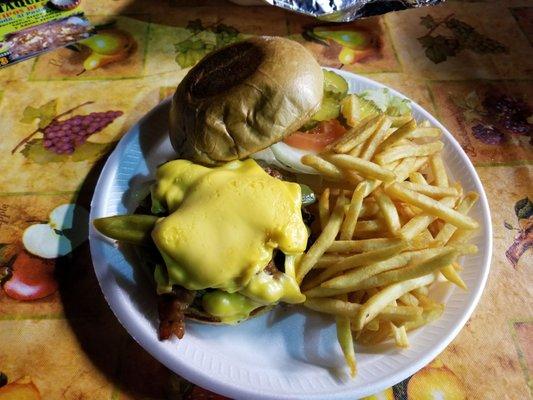 Bacon jalapeno cheeseburger