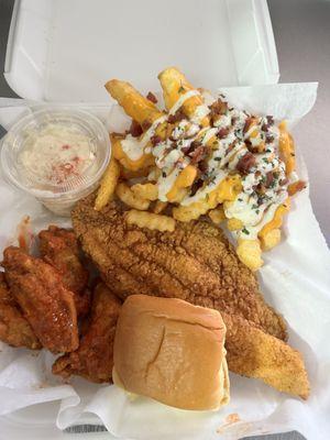 Lg platter with loaded fries