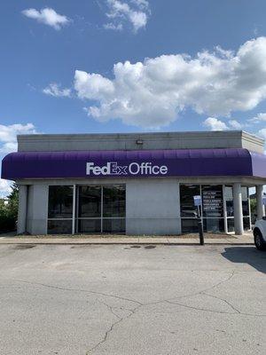 FedEx Office Print & Ship Center