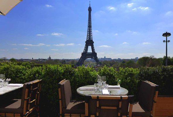 Romantic view #paris