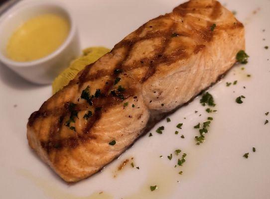 Fresh grilled Faroe salmon