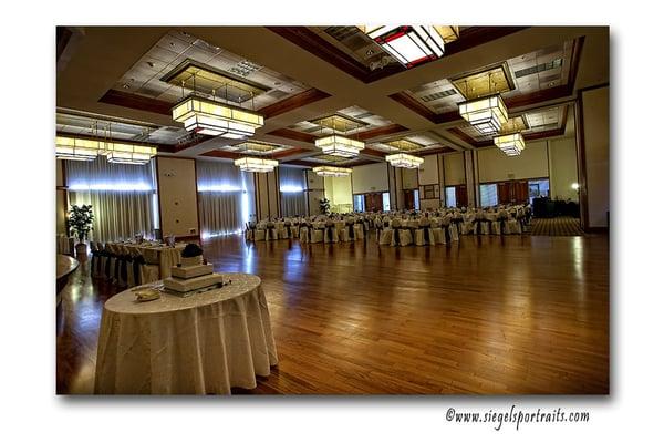 The largest dancefloor in Placer County so your guests can boogie!