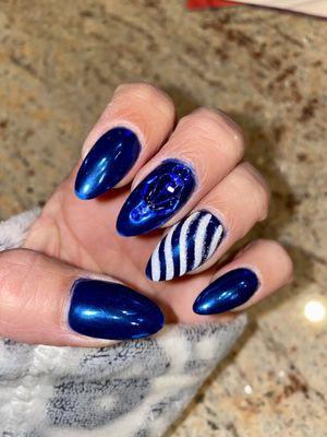 Beautiful blue chrome nails