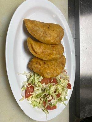 Pasteles de carne o de pollo ricos