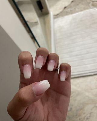 Pink ombré healthy nail