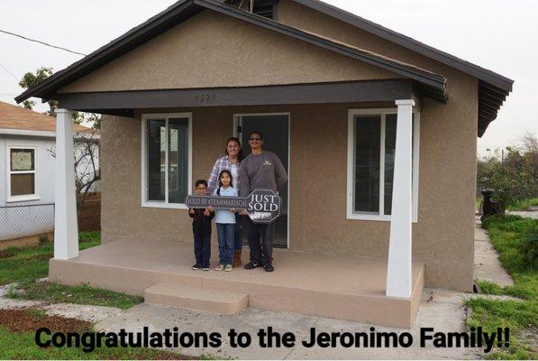 Congratulations to the Villalobos/Rufin family they are officially HOMEOWNERS ‼️‼️