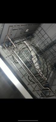 Clogged dishwasher from PIPE that was broke since FEBRUARY when I moved in. The issue was resolved in JULY.