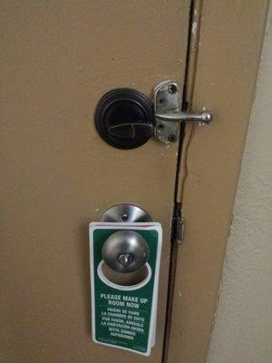 Um, you can lock this before you close the door, for those of you who have the "unlocking" door....jeesh