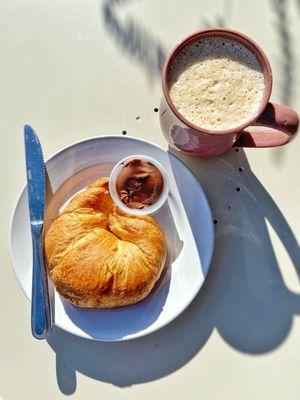 Latte with croissant and Nutella