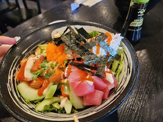 Tuna poke bowl