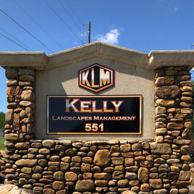 Kelly Landscapes Management