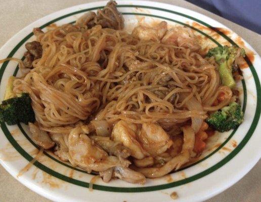 Stir Fried Noodles with sauces added