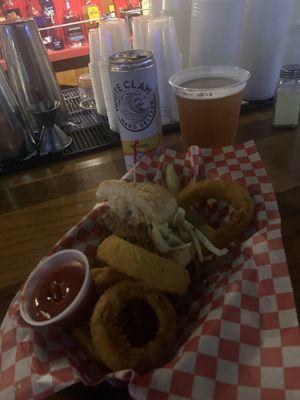 World famous redneck burger with onion rings( half order)