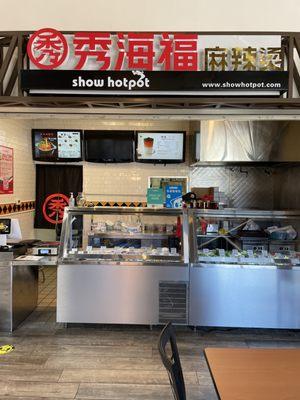 Front counter to order and select your ingredients