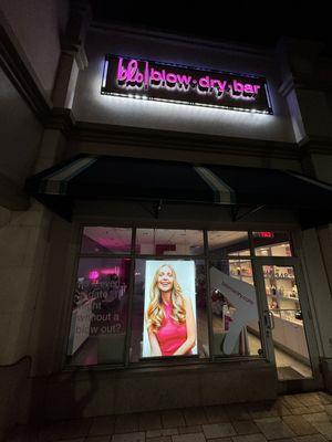 Blo Blow Dry Bar - Coral Springs