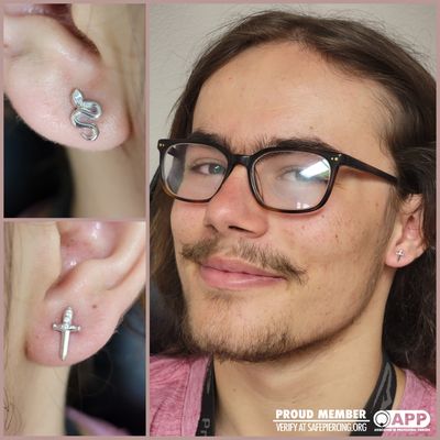 Lobe piercings in solid 14k white gold #earlobepiercing #piercing #qualityjewelry #bodypiercings #bodyjewelry #professionalpiercer