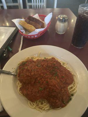 Spaghetti with meatballs