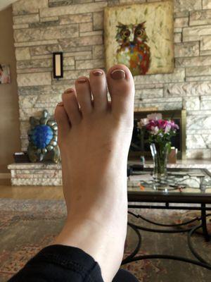 French tip pedicure