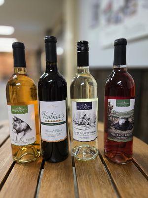 4 award winning wines, Stray Cat Strut, Harvest Blend, Tears of Gettysburg and Vintage Roots.