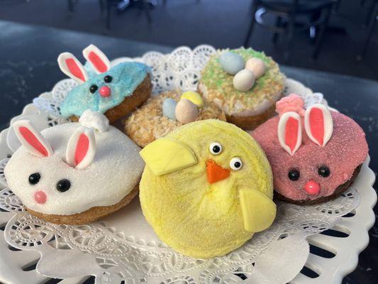 Easter donuts are so cute to bring to your celebration.