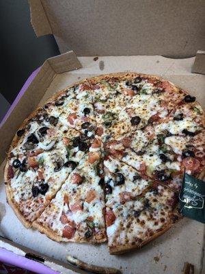 Garden veggie pizza