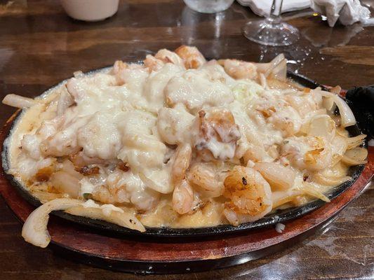 Shrimp, cheese and onions appetizer